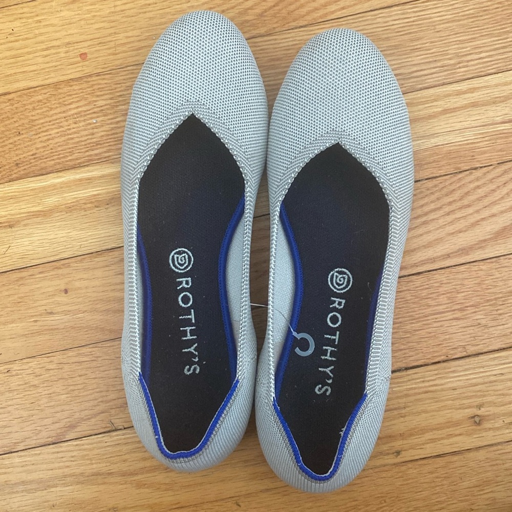 Rothy’s light gray